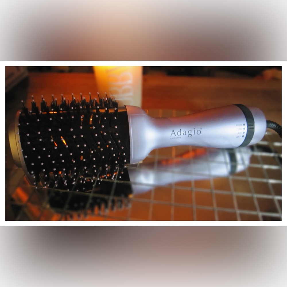 ADAGIO Professional Blowout Brush *Lavender*